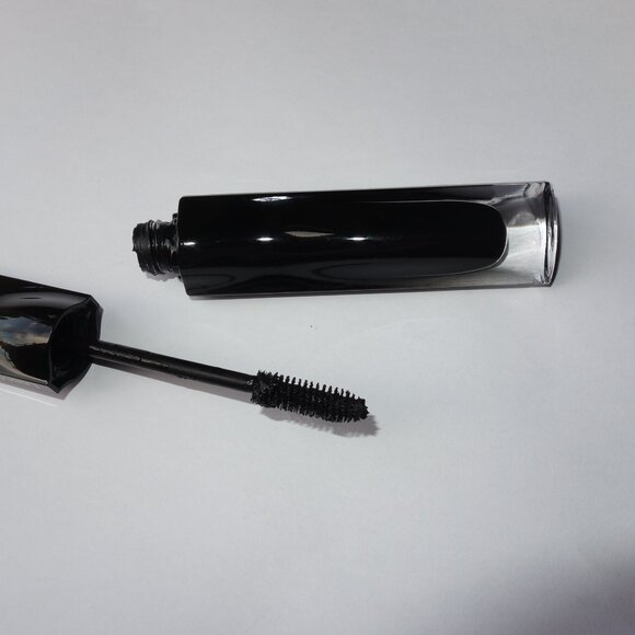 Lancôme Hypnôse Volumizing Mascara - Never USED - Picture 7 of 7